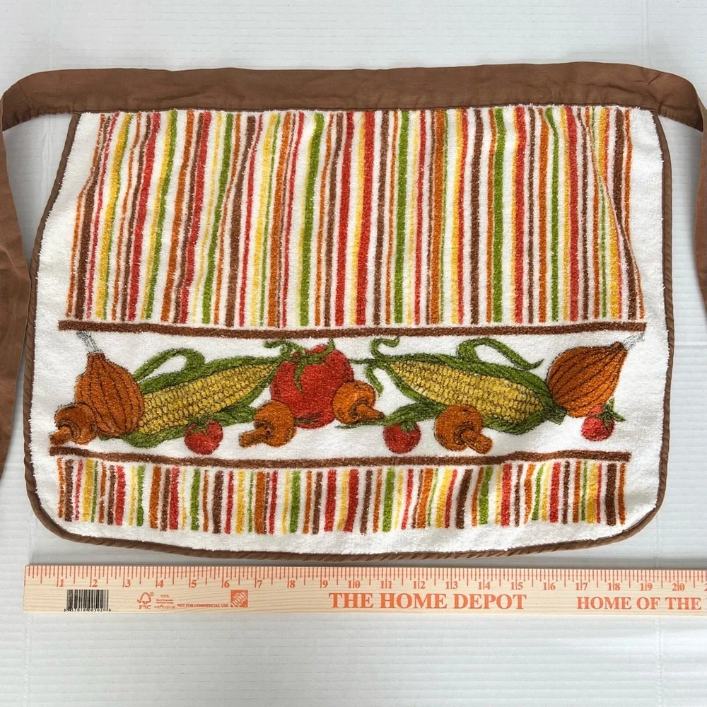 VTG 60’s 70’s Cottagecore Terry Cloth Half Apron Striped with Vegetable Design